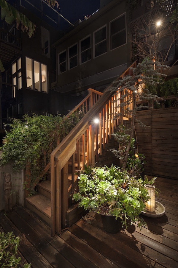 outdoor stairwell lighting