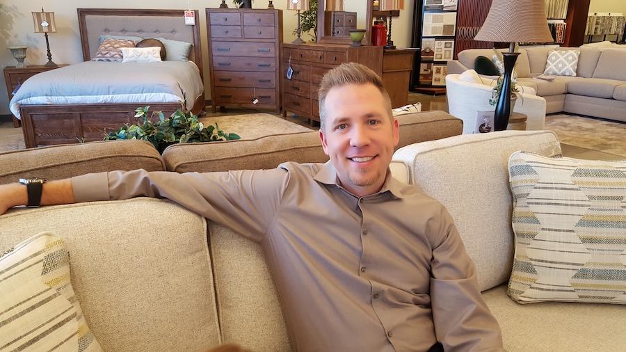Home Collections Furniture’s Lael Thompson shares tips on good final-mile delivery. 