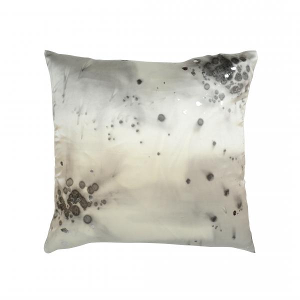 Phillips Collection’s Antique Iron Sheet wall tiles create soft texture with sturdy material. This handmade pillow from Aviva Stanoff’s Stardust Collection has a silk duponi back with a complementary metallic look and feel. www.phillipscollection.com, www.avivastanoff.com
